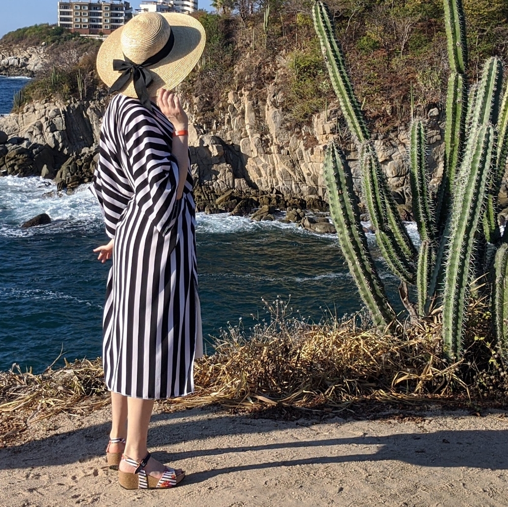 Black and white striped kimono